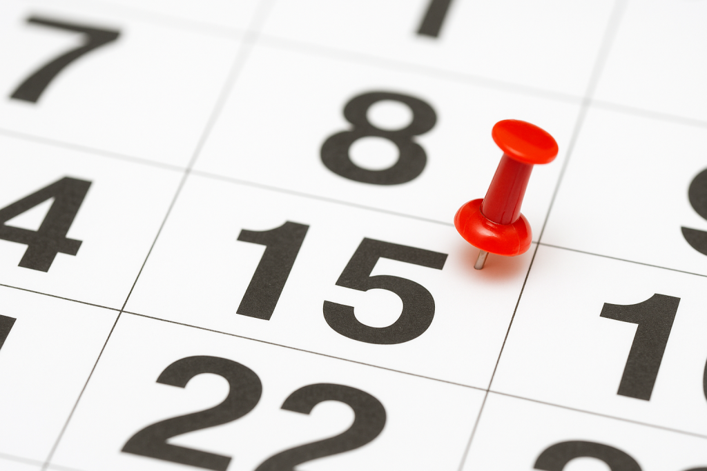 Imagen de un calendario con el 15 de abril, día mundial de la taza señalado